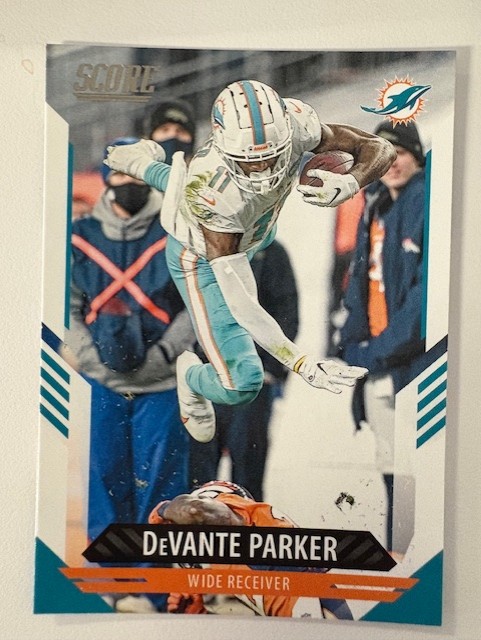  2021 Panini SCORE Football Card: DeVante Parker