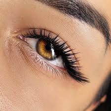 Mega Volume eyelashes extensions 